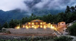 1-slide-nepal-sherpa-villages-yeti-mtn-home-m - tours - travelonjo-pano